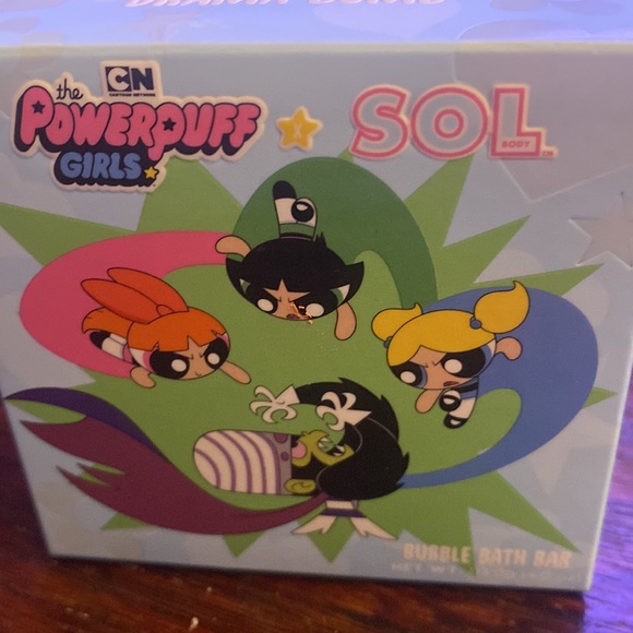 Colourpop X PowerPuff Girls Collection - Picture 5 of 12